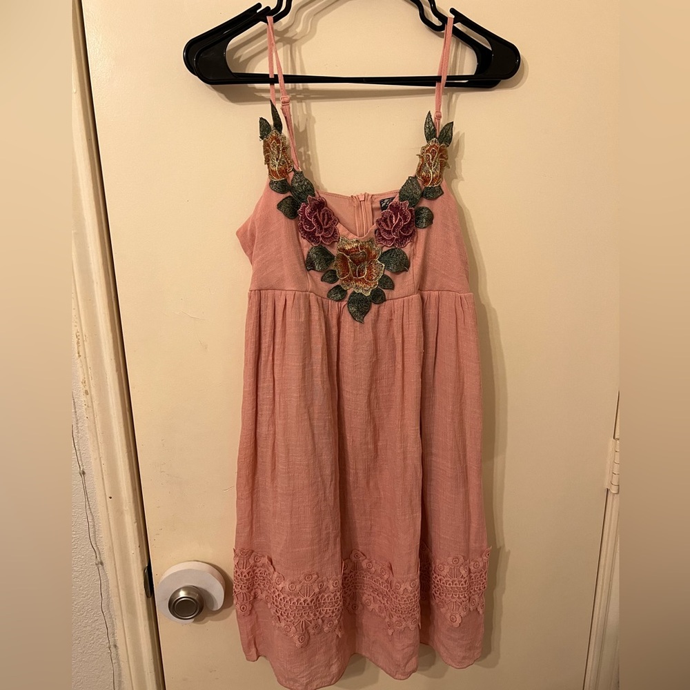 J Gee size small pink and floral appliqué dress, so pretty and beachy